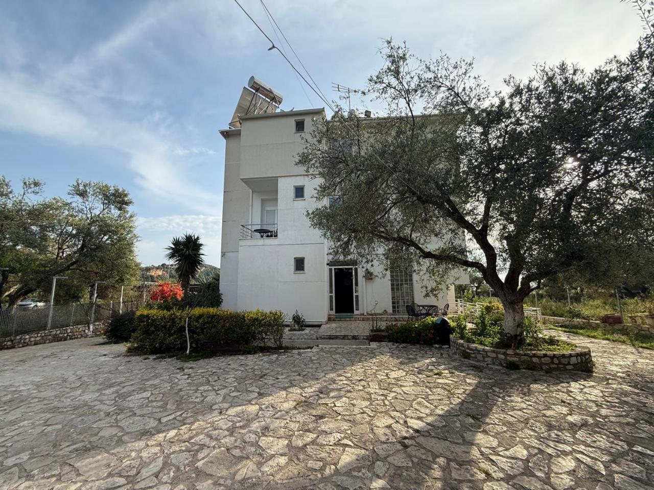 Hotel Stolis Himarë Dış mekan fotoğraf