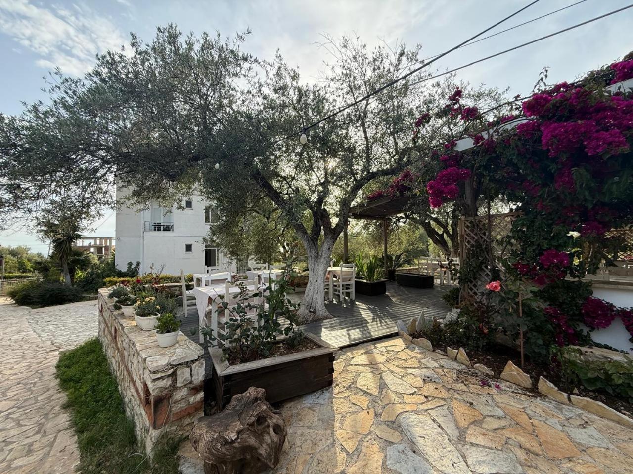 Hotel Stolis Himarë Dış mekan fotoğraf