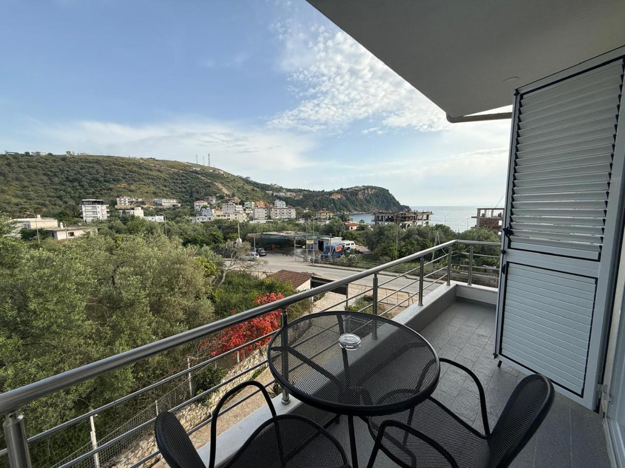 Hotel Stolis Himarë Dış mekan fotoğraf